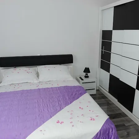 Odak Apartment