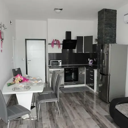 Odak Apartment *