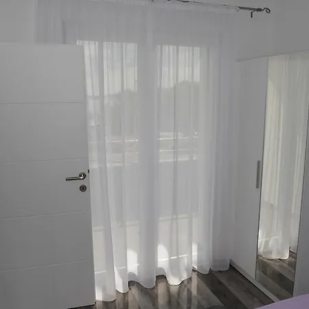 Apartment Odak *