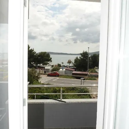 Odak * Brodarica (Sibenik-Knin)