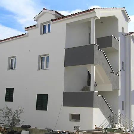 Odak * Brodarica (Sibenik-Knin)