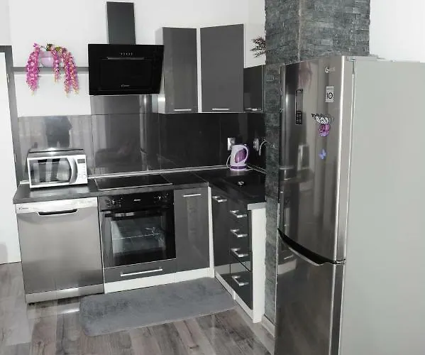 Odak * Brodarica (Sibenik-Knin)