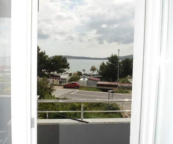 Odak * Brodarica (Sibenik-Knin)