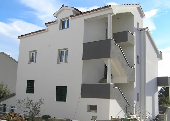 Odak * Brodarica (Sibenik-Knin)